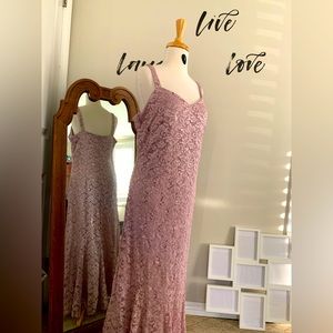Beautiful night long dress size 12